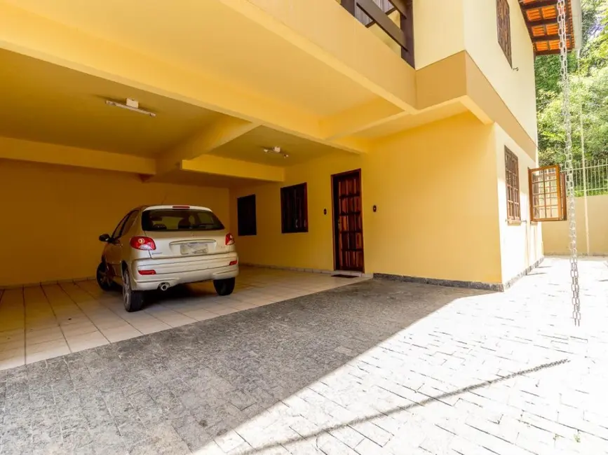 Casa com 3 quartos à venda, 390m2 em Água Verde, Blumenau - SC - imagem 3 Foto 3 de Casa com 3 quartos à venda, 390m2 em Água Verde, Blumenau - SC
