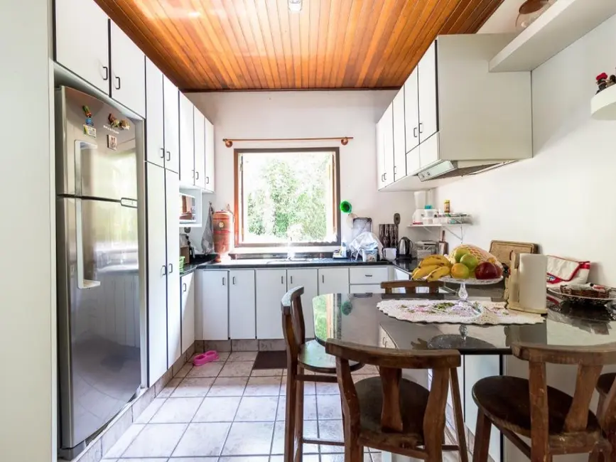 Casa com 3 quartos à venda, 390m2 em Água Verde, Blumenau - SC - imagem 9 Foto 9 de Casa com 3 quartos à venda, 390m2 em Água Verde, Blumenau - SC
