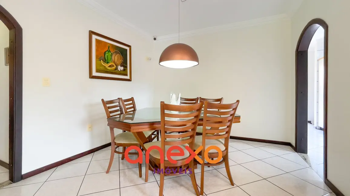 Casa com 3 quartos à venda, 580m2 em Vila Nova, Blumenau - SC - imagem 6 Foto 6 de Casa com 3 quartos à venda, 580m2 em Vila Nova, Blumenau - SC