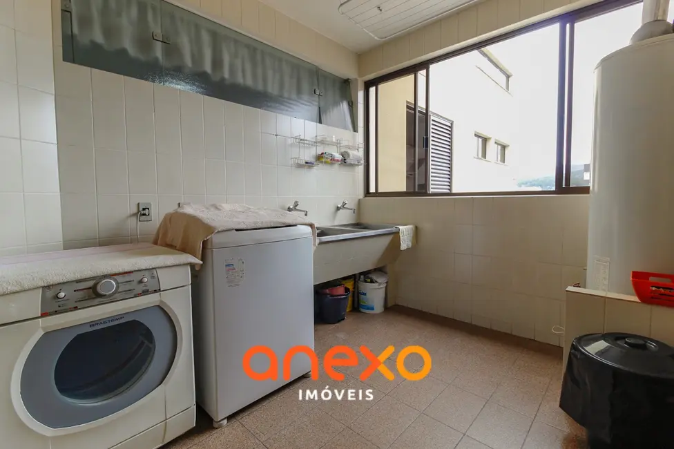 Apartamento com 6 quartos à venda, 400m2 em Ponta Aguda, Blumenau - SC - imagem 8 Foto 8 de Apartamento com 6 quartos à venda, 400m2 em Ponta Aguda, Blumenau - SC