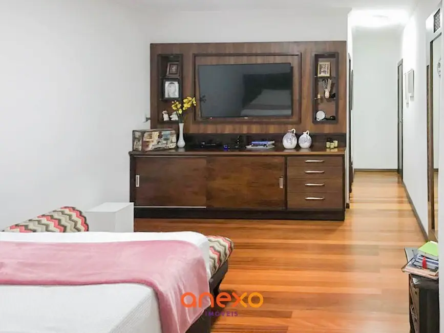 Casa com 4 quartos à venda em Velha, Blumenau - SC - imagem 5 Foto 5 de Casa com 4 quartos à venda em Velha, Blumenau - SC