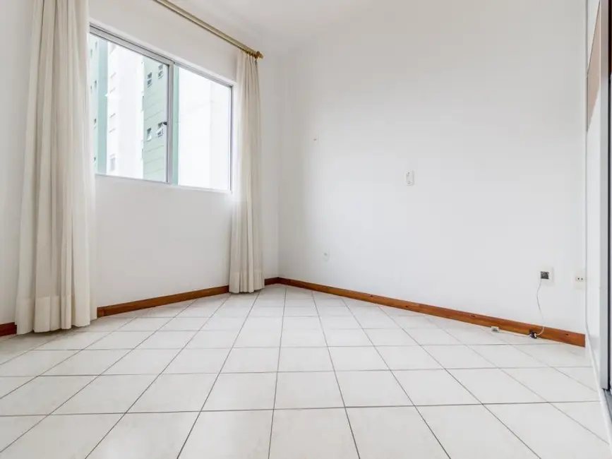 Apartamento com 2 quartos à venda, 74m2 em Vila Nova, Blumenau - SC - imagem 5 Foto 5 de Apartamento com 2 quartos à venda, 74m2 em Vila Nova, Blumenau - SC
