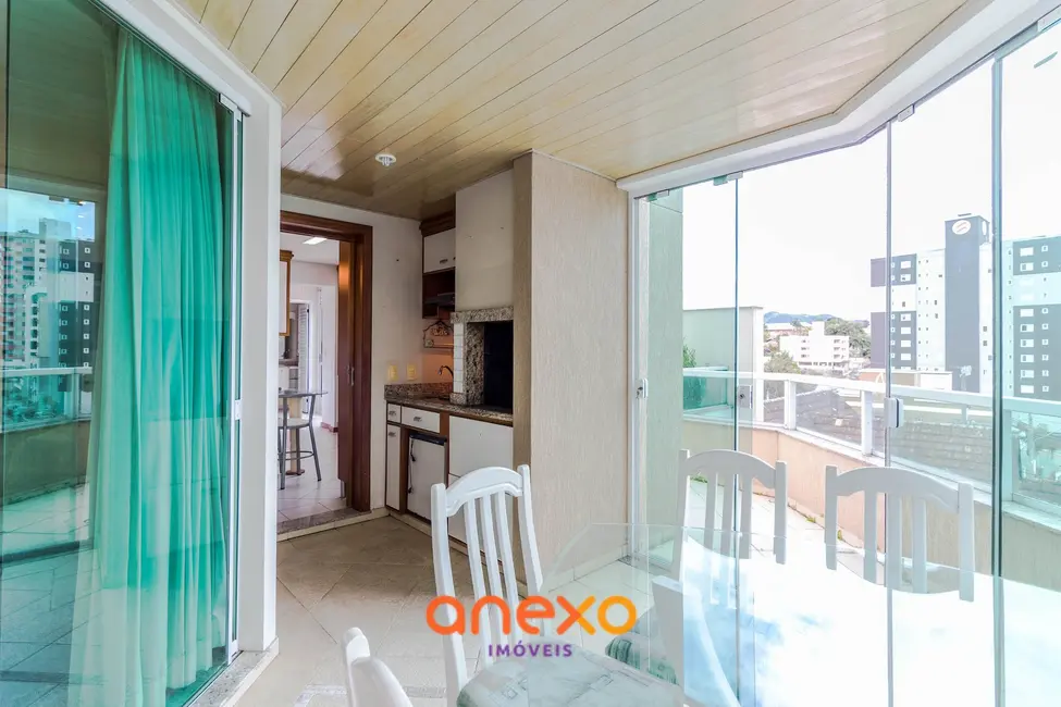 Apartamento com 3 quartos à venda, 250m2 em Vila Nova, Blumenau - SC - imagem 6 Foto 6 de Apartamento com 3 quartos à venda, 250m2 em Vila Nova, Blumenau - SC