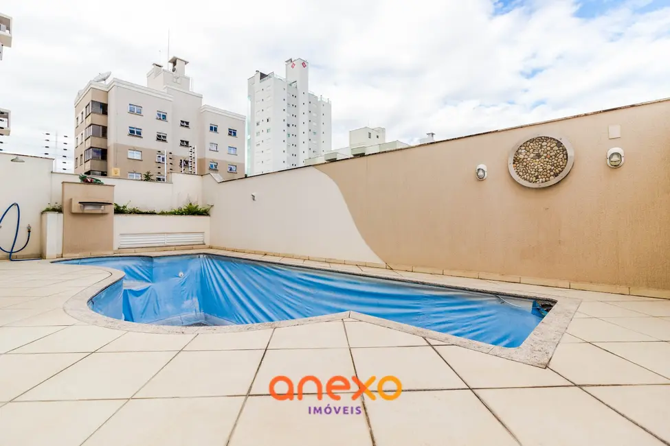 Apartamento com 3 quartos à venda, 250m2 em Vila Nova, Blumenau - SC - imagem 3 Foto 3 de Apartamento com 3 quartos à venda, 250m2 em Vila Nova, Blumenau - SC