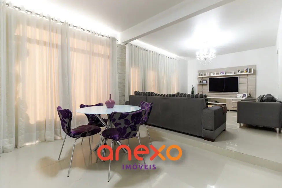 Casa com 4 quartos à venda, 439m2 em Garcia, Blumenau - SC - imagem 7 Foto 7 de Casa com 4 quartos à venda, 439m2 em Garcia, Blumenau - SC