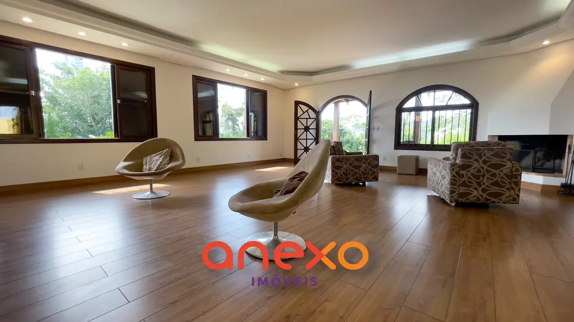 Casa com 5 quartos à venda, 793m2 em Vila Nova, Blumenau - SC - imagem 4 Foto 4 de Casa com 5 quartos à venda, 793m2 em Vila Nova, Blumenau - SC