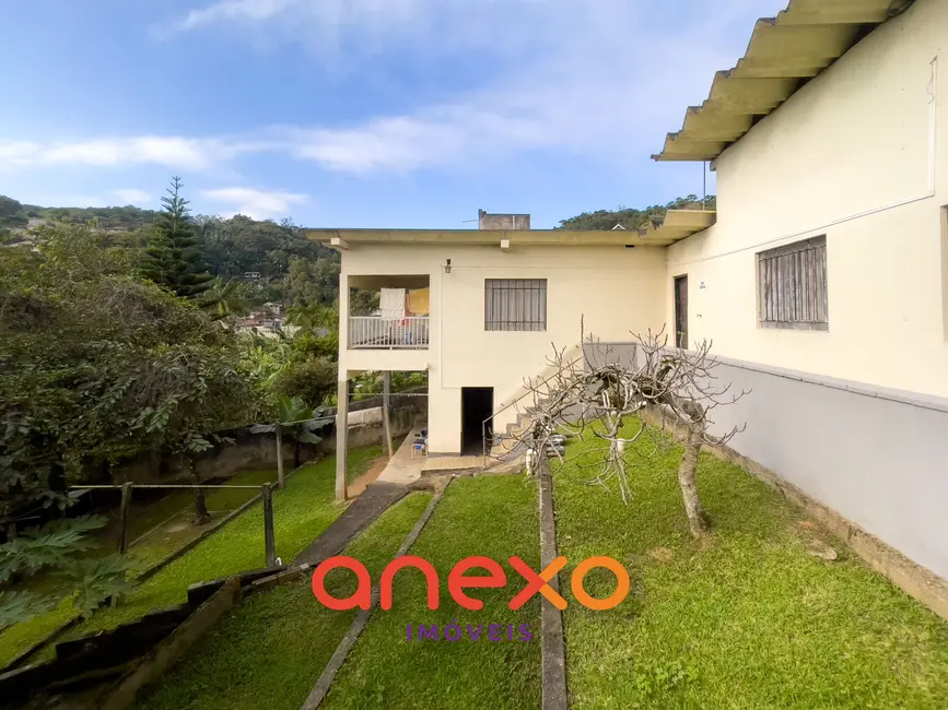 Casa com 5 quartos à venda, 598m2 em Velha, Blumenau - SC - imagem 4 Foto 4 de Casa com 5 quartos à venda, 598m2 em Velha, Blumenau - SC