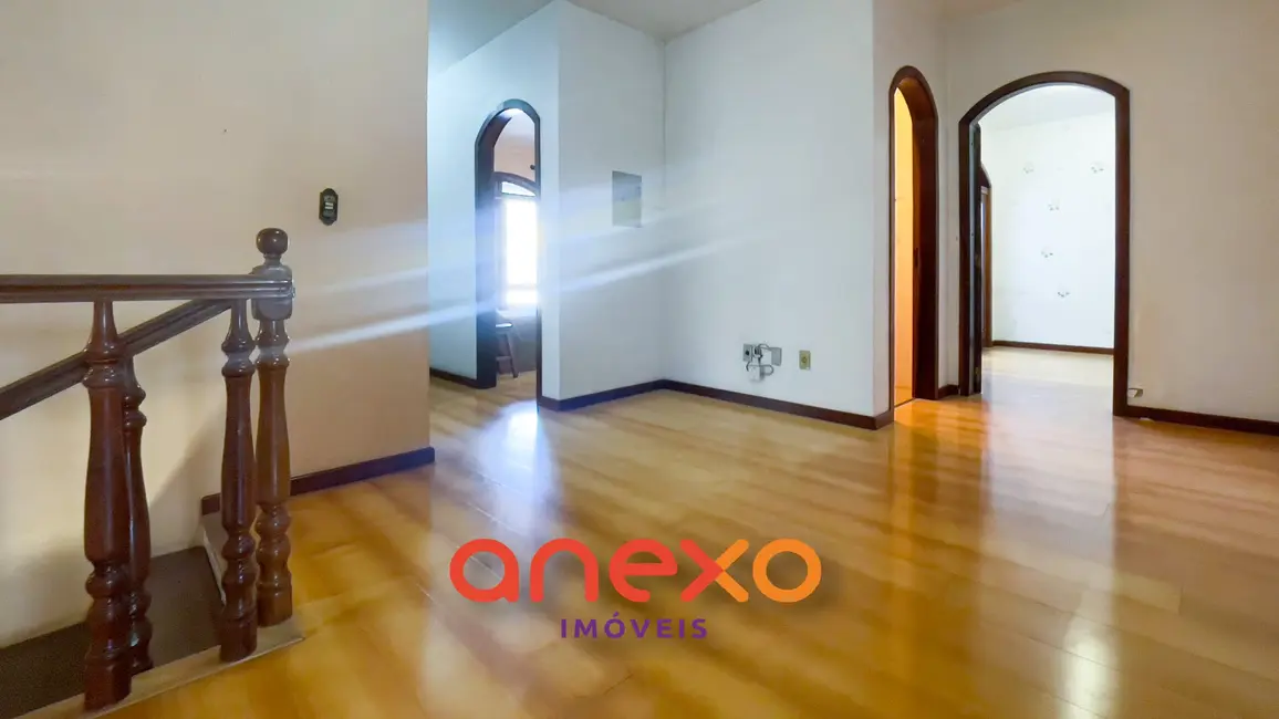 Casa com 4 quartos para alugar, 300m2 em Vila Nova, Blumenau - SC - imagem 5 Foto 5 de Casa com 4 quartos para alugar, 300m2 em Vila Nova, Blumenau - SC