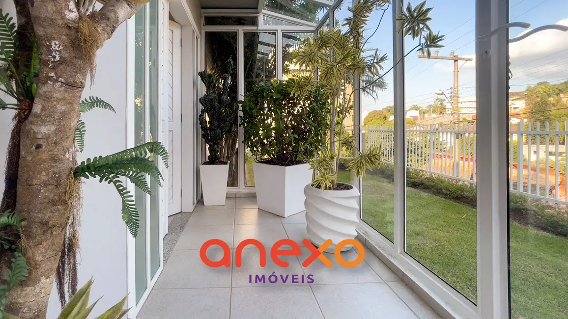 Casa com 4 quartos à venda, 313m2 em Centro, Blumenau - SC - imagem 7 Foto 7 de Casa com 4 quartos à venda, 313m2 em Centro, Blumenau - SC