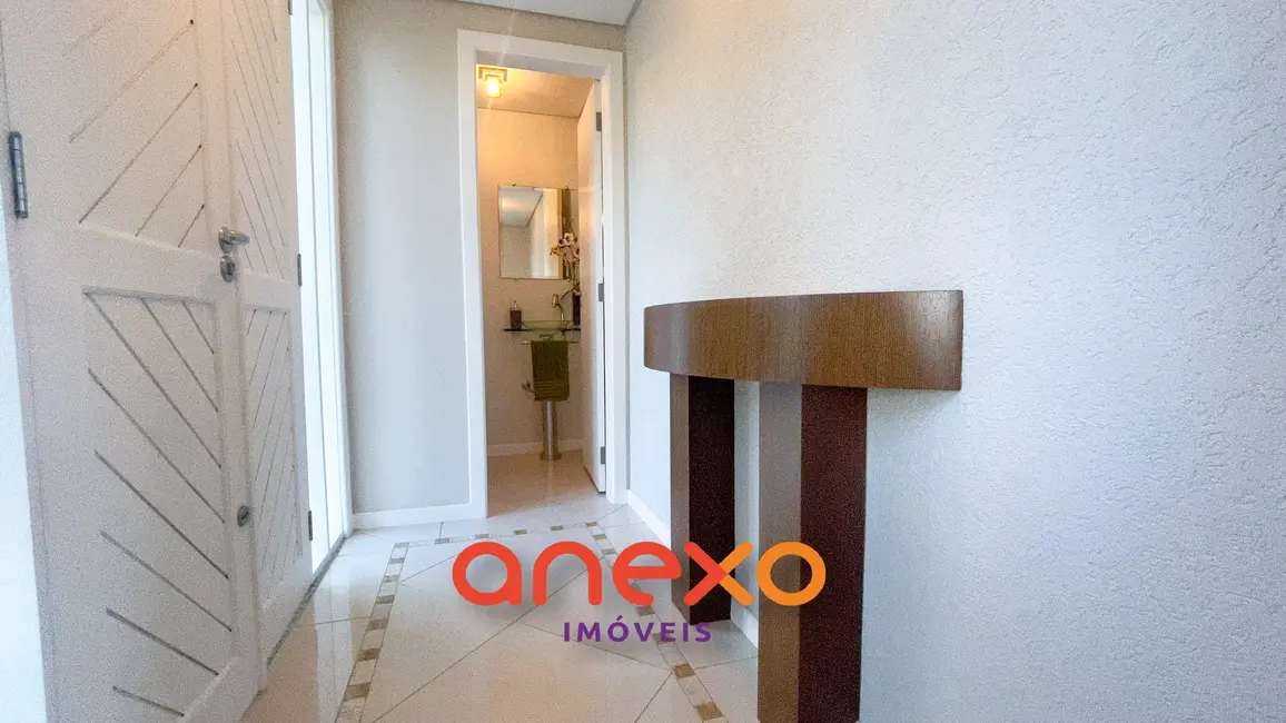 Casa com 4 quartos à venda, 313m2 em Centro, Blumenau - SC - imagem 8 Foto 8 de Casa com 4 quartos à venda, 313m2 em Centro, Blumenau - SC