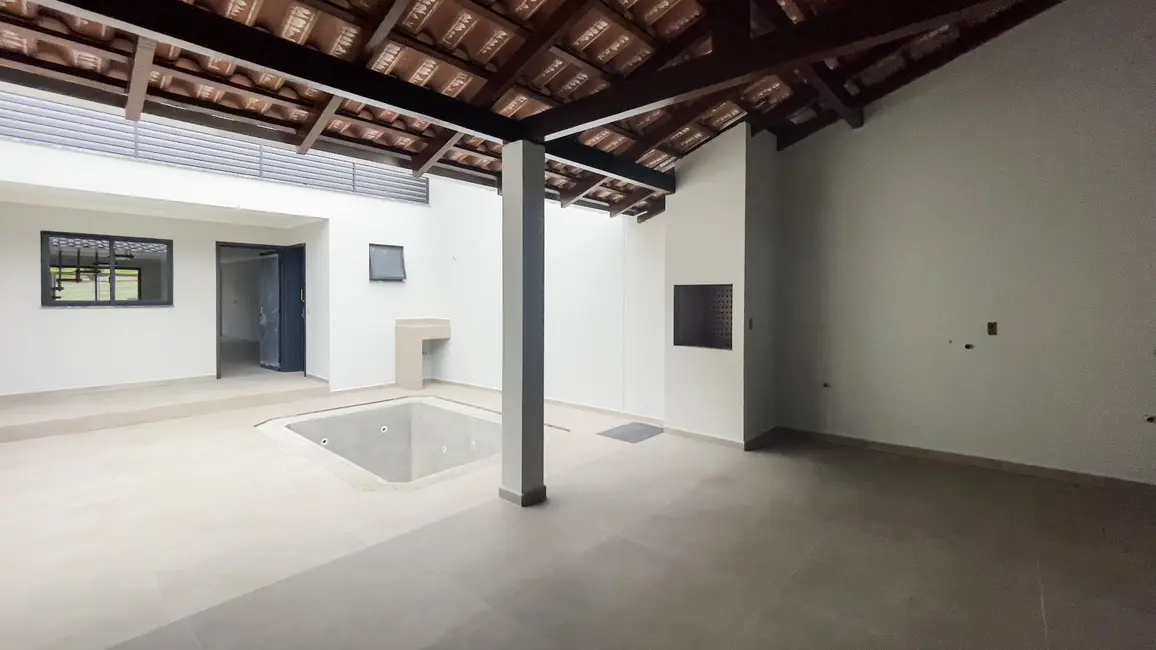 Casa com 3 quartos à venda, 145m2 em Velha, Blumenau - SC - imagem 5 Foto 5 de Casa com 3 quartos à venda, 145m2 em Velha, Blumenau - SC