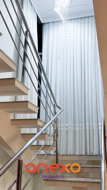 Casa com 3 quartos à venda, 262m2 em Itoupava Central, Blumenau - SC - imagem 6 Foto 6 de Casa com 3 quartos à venda, 262m2 em Itoupava Central, Blumenau - SC