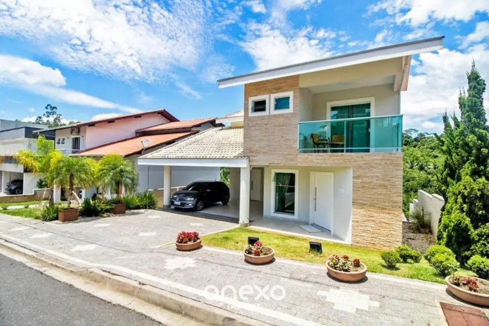 Casa com 3 quartos à venda, 375m2 em Itoupava Central, Blumenau - SC - imagem 6 Foto 6 de Casa com 3 quartos à venda, 375m2 em Itoupava Central, Blumenau - SC