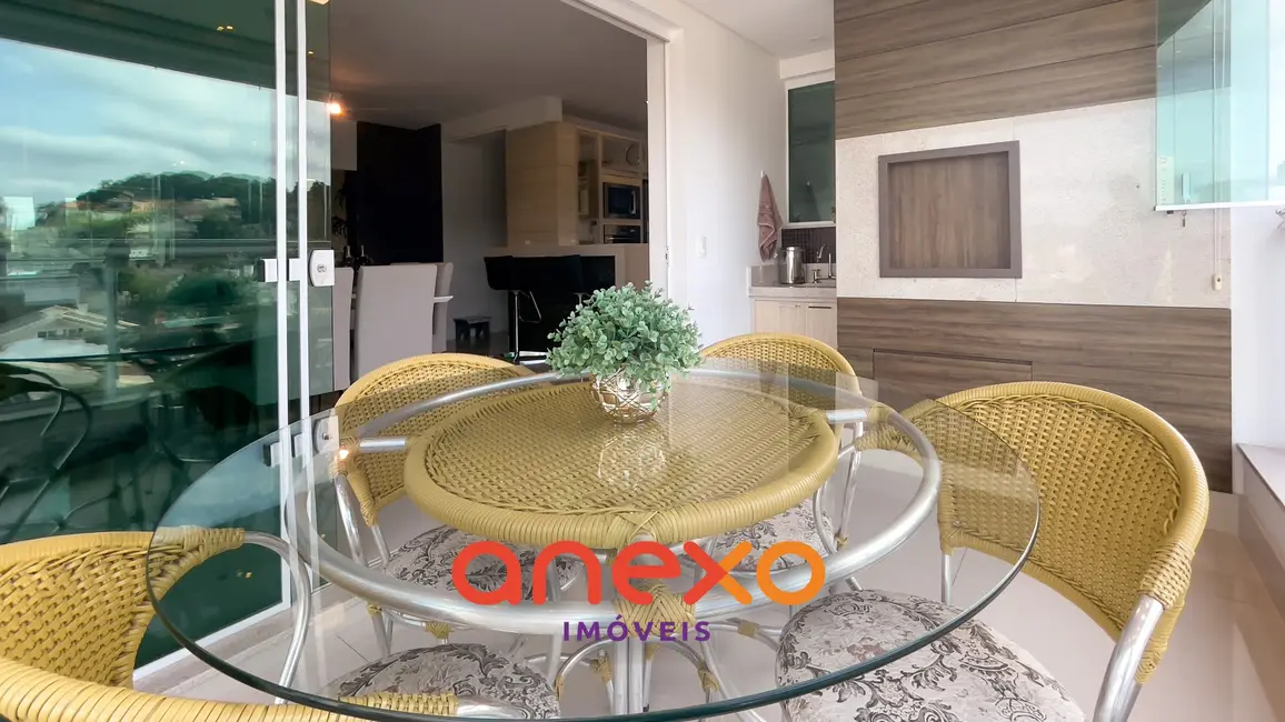 Apartamento com 3 quartos à venda, 145m2 em Vila Nova, Blumenau - SC - imagem 4 Foto 4 de Apartamento com 3 quartos à venda, 145m2 em Vila Nova, Blumenau - SC