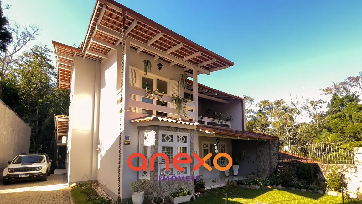 Casa com 4 quartos à venda, 674m2 em Testo Salto, Blumenau - SC - imagem 5 Foto 5 de Casa com 4 quartos à venda, 674m2 em Testo Salto, Blumenau - SC