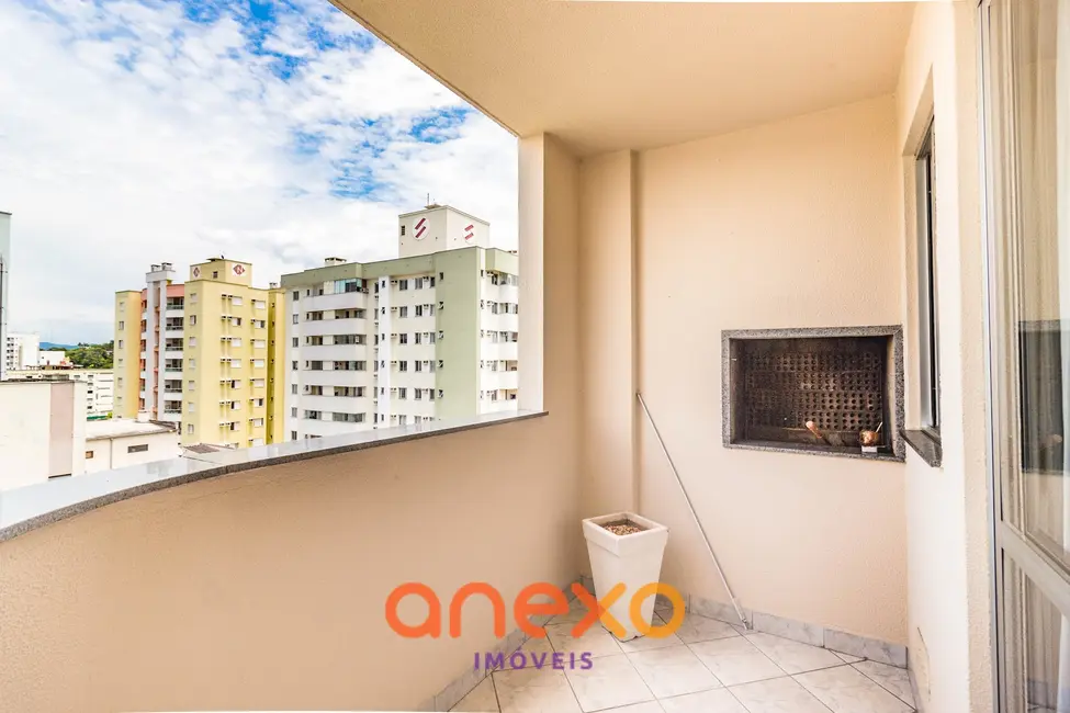 Apartamento com 2 quartos à venda, 68m2 em Victor Konder, Blumenau - SC - imagem 3 Foto 3 de Apartamento com 2 quartos à venda, 68m2 em Victor Konder, Blumenau - SC