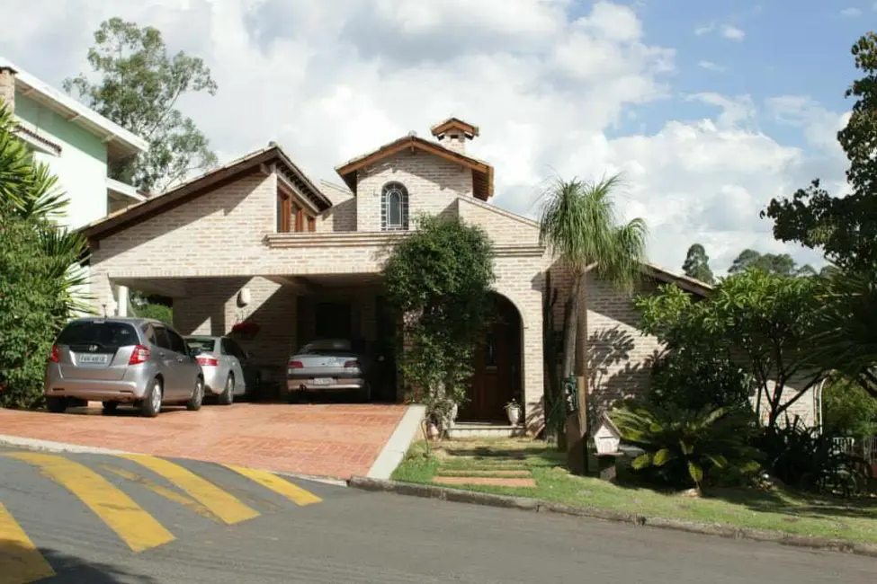 Foto 3 de Casa de Condomínio com 3 quartos à venda, 1100m2 em Valinhos - SP