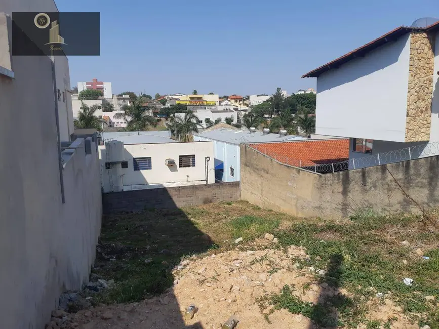 Foto 4 de Terreno / Lote à venda, 360m2 em Centro, Vinhedo - SP