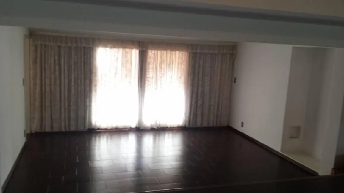 Foto 2 de Casa com 4 quartos à venda, 2250m2 em Chácaras São Bento, Valinhos - SP