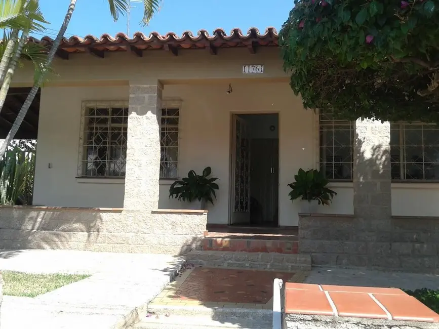 Foto 3 de Casa com 3 quartos à venda, 1000m2 em Centro, Vinhedo - SP