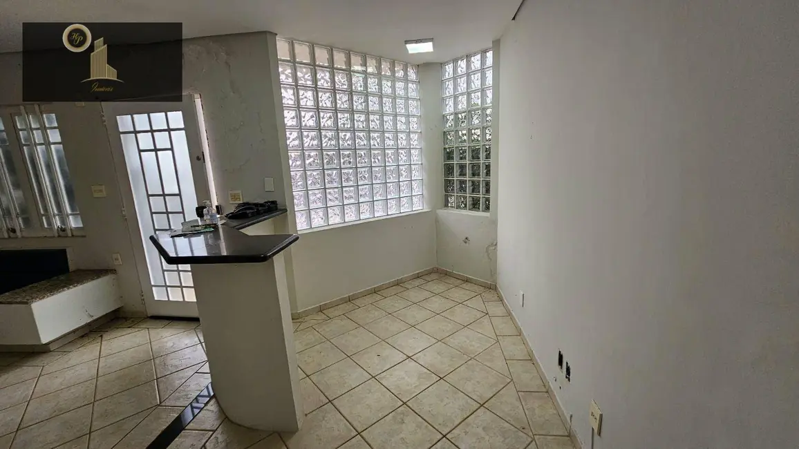 Casa com 1 quarto à venda, 256m2 em Vila Papelão, Valinhos - SP - imagem 4 Foto 4 de Casa com 1 quarto à venda, 256m2 em Vila Papelão, Valinhos - SP