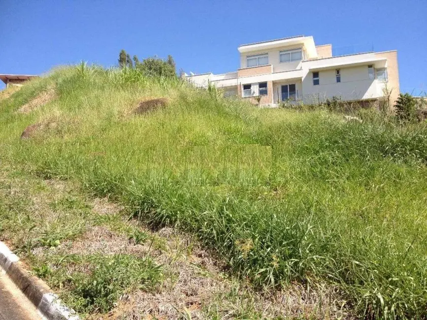 Foto 2 de Terreno / Lote à venda, 1920m2 em Valinhos - SP