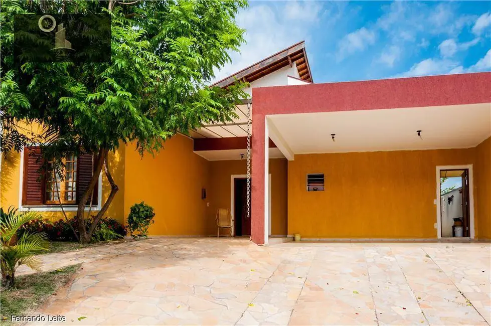 Foto 1 de Casa de Condomínio com 3 quartos à venda, 600m2 em Centro, Vinhedo - SP