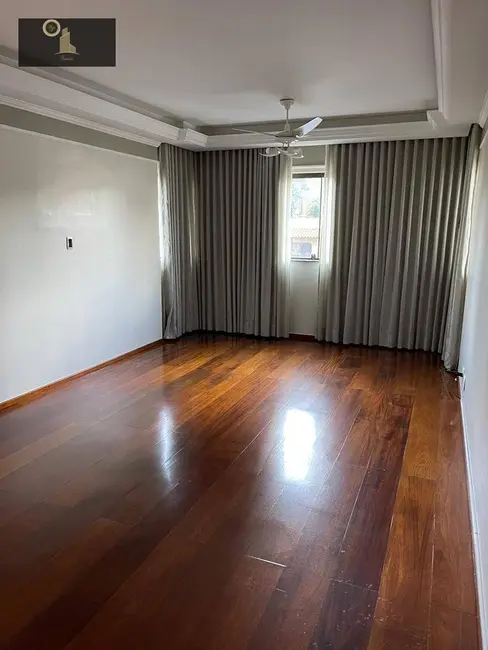 Foto 2 de Apartamento com 3 quartos à venda e para alugar, 240m2 em Centro, Vinhedo - SP