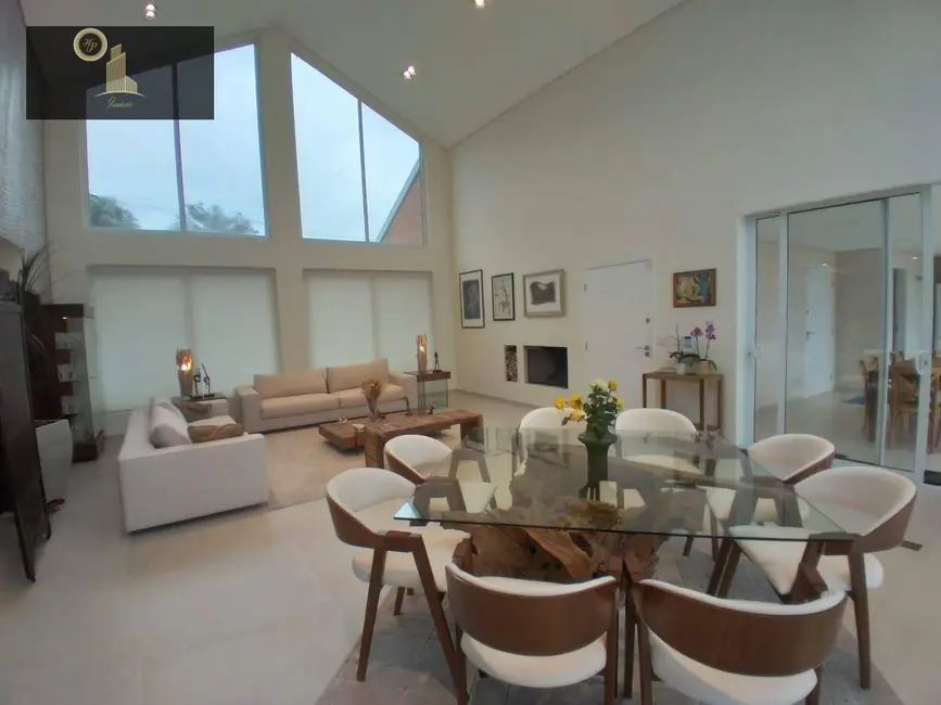 Casa de Condomínio com 3 quartos à venda e para alugar, 2800m2 em Caixa D´Água, Vinhedo - SP - imagem 5 Foto 5 de Casa de Condomínio com 3 quartos à venda e para alugar, 2800m2 em Caixa D´Água, Vinhedo - SP