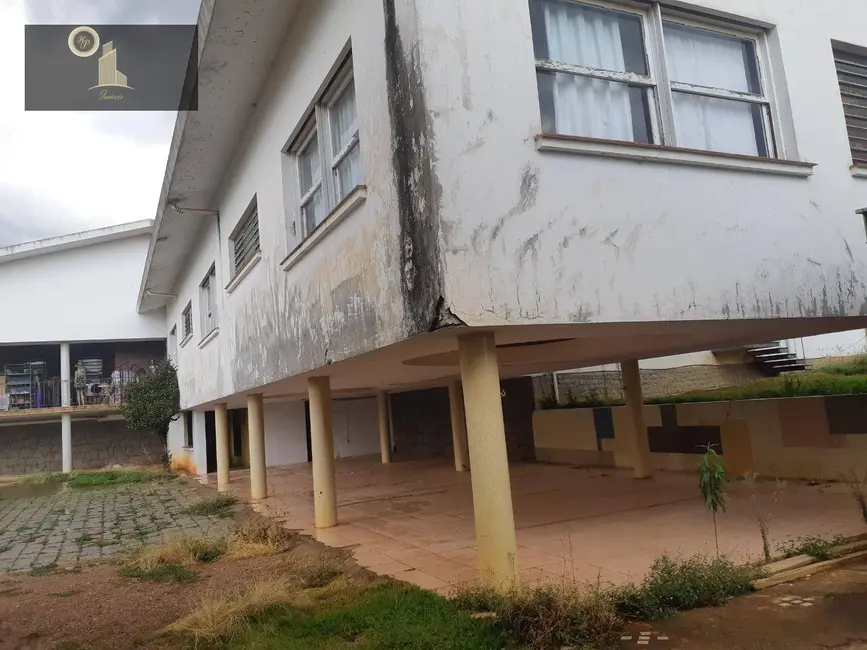 Foto 9 de Casa com 8 quartos à venda, 3000m2 em Centro, Vinhedo - SP