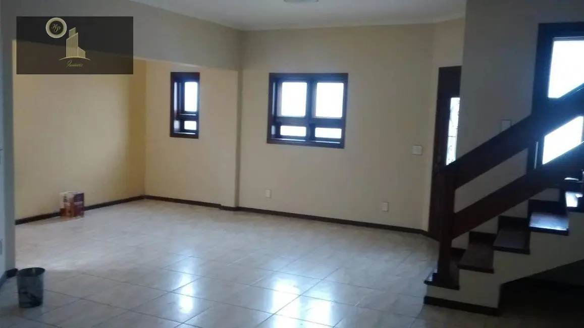 Foto 4 de Casa de Condomínio com 3 quartos à venda, 450m2 em Louveira - SP