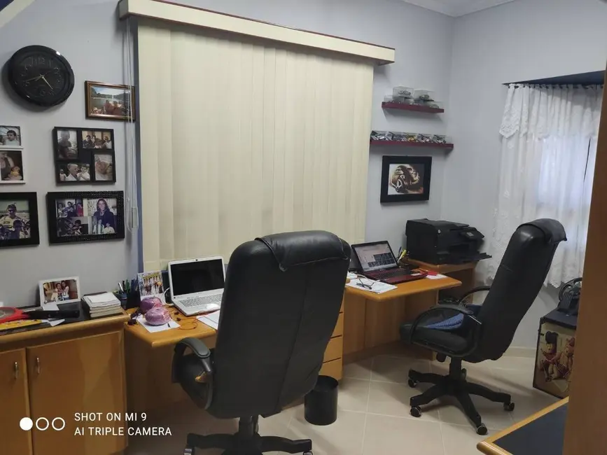 Foto 2 de Casa de Condomínio com 4 quartos à venda, 450m2 em Louveira - SP