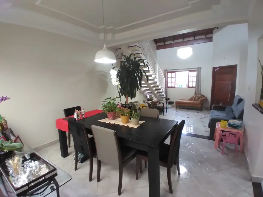 Casa com 5 quartos à venda, 300m2 em Jardim Alvorada, Valinhos - SP - imagem 4 Foto 4 de Casa com 5 quartos à venda, 300m2 em Jardim Alvorada, Valinhos - SP