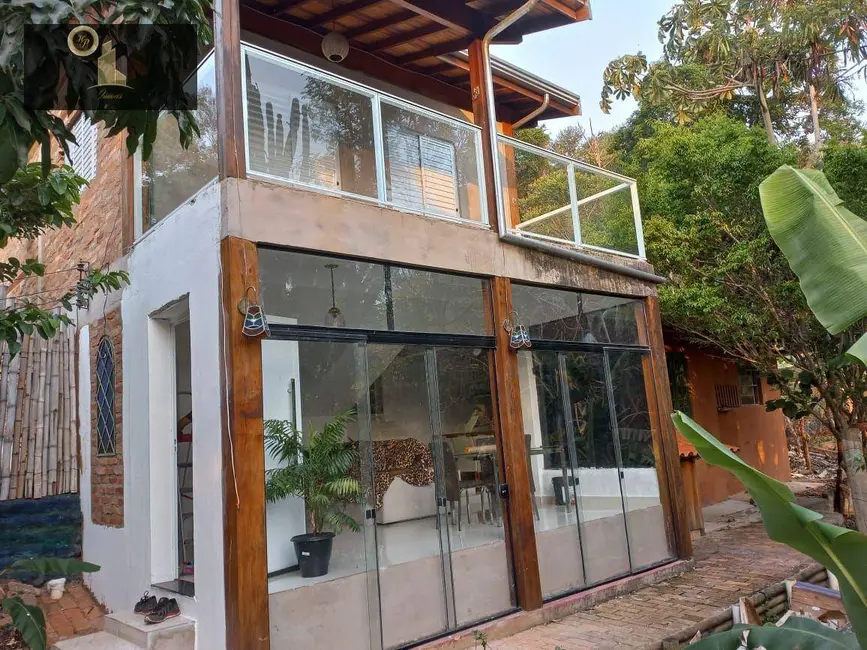 Foto 1 de Casa com 2 quartos à venda, 2820m2 em Parque Valinhos, Valinhos - SP