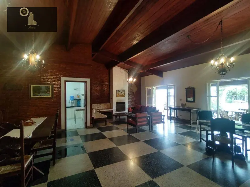 Casa com 3 quartos à venda, 10800m2 em Vista Alegre, Vinhedo - SP - imagem 3 Foto 3 de Casa com 3 quartos à venda, 10800m2 em Vista Alegre, Vinhedo - SP