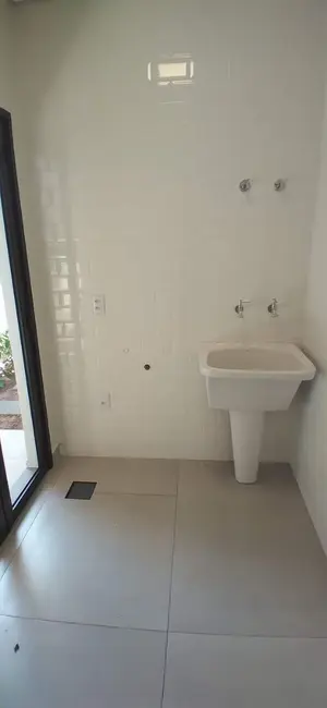 Casa de Condomínio com 3 quartos para alugar, 300m2 em Pinheirinho, Vinhedo - SP - imagem 9 Foto 9 de Casa de Condomínio com 3 quartos para alugar, 300m2 em Pinheirinho, Vinhedo - SP