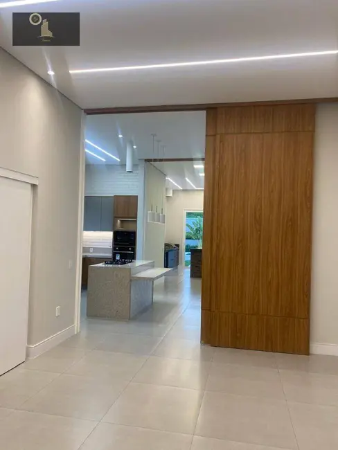 Casa de Condomínio com 5 quartos para alugar, 800m2 em Monte Alegre, Vinhedo - SP - imagem 9 Foto 9 de Casa de Condomínio com 5 quartos para alugar, 800m2 em Monte Alegre, Vinhedo - SP