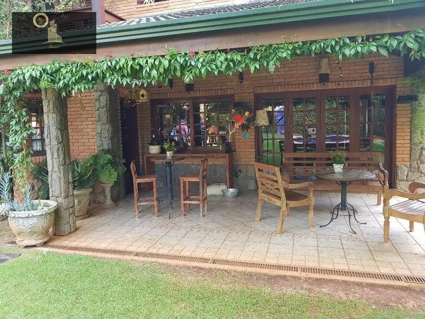 Casa de Condomínio com 4 quartos para alugar, 1600m2 em Marambaia, Vinhedo - SP - imagem 8 Foto 8 de Casa de Condomínio com 4 quartos para alugar, 1600m2 em Marambaia, Vinhedo - SP