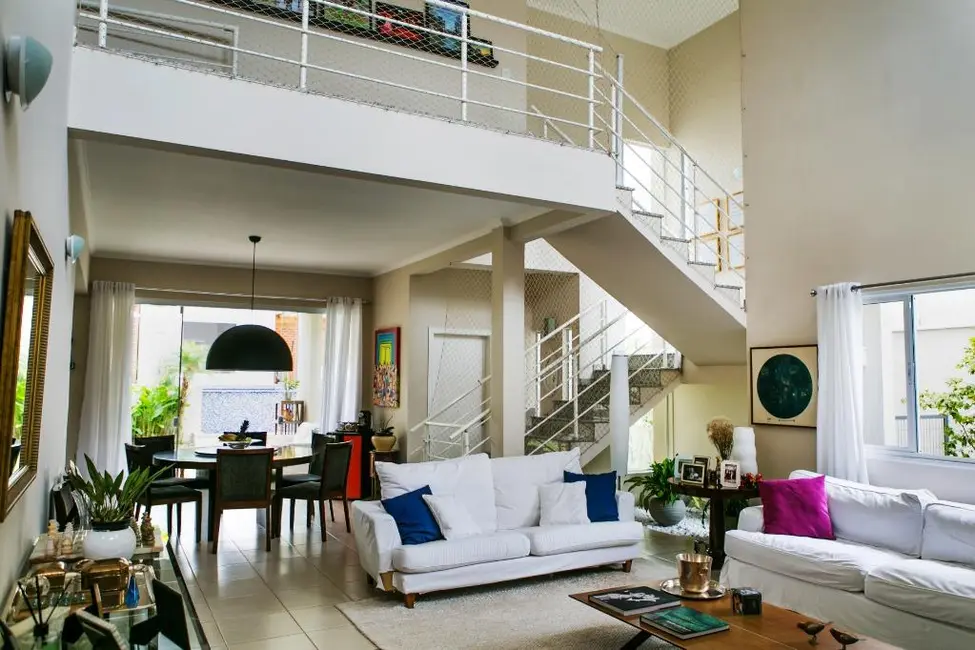 Foto 3 de Casa de Condomínio com 3 quartos à venda e para alugar, 600m2 em Centro, Vinhedo - SP