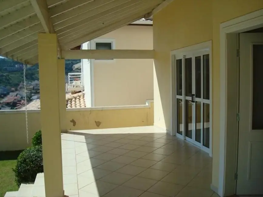 Foto 5 de Casa de Condomínio com 3 quartos à venda e para alugar, 390m2 em Vinhedo - SP
