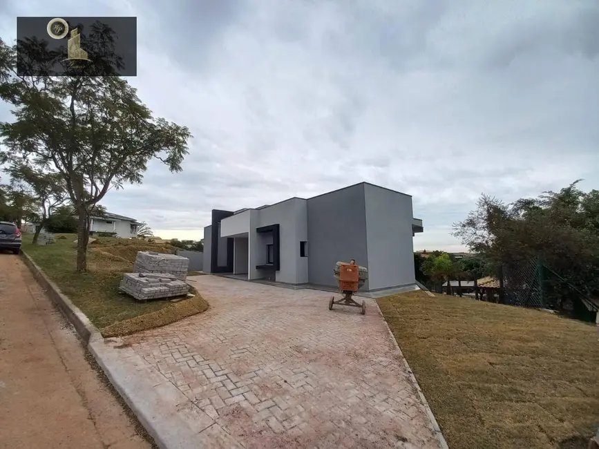 Foto 3 de Casa de Condomínio com 3 quartos à venda, 2162m2 em Louveira - SP