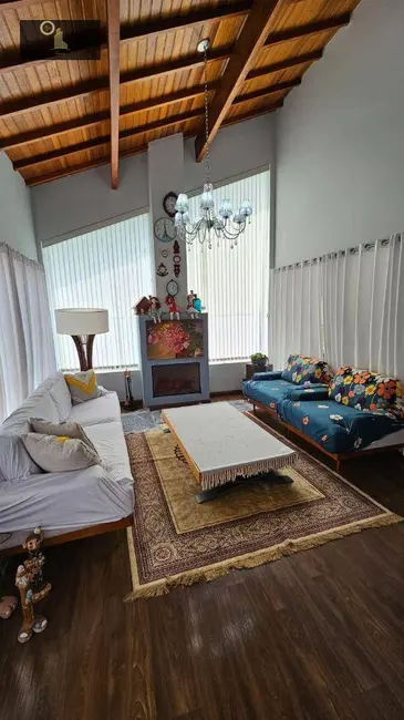 Foto 6 de Casa de Condomínio com 3 quartos à venda, 600m2 em Centro, Vinhedo - SP