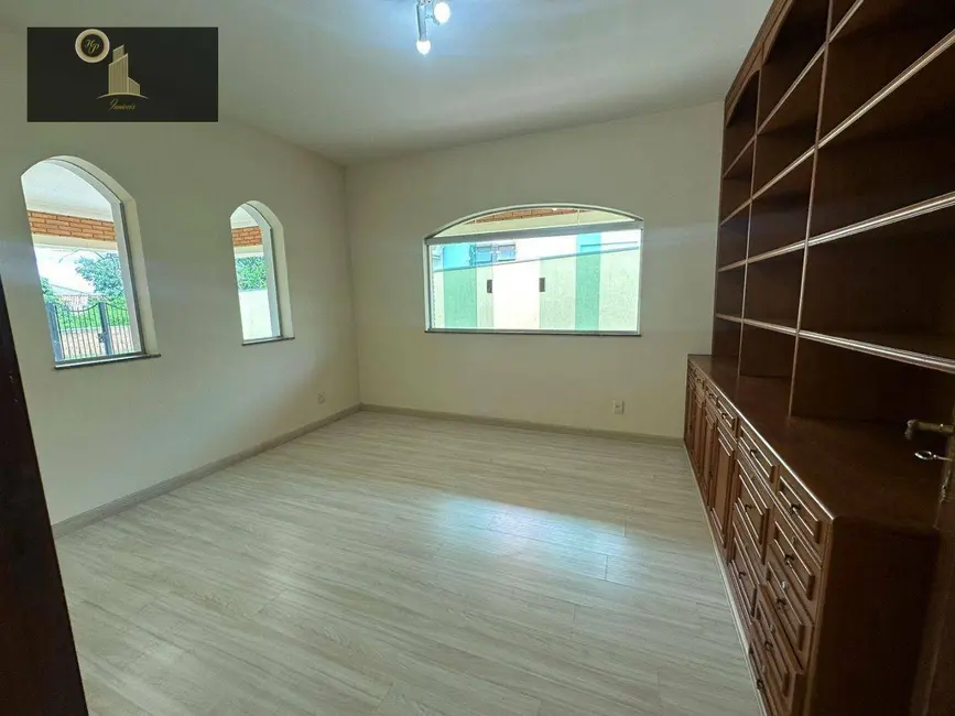 Foto 3 de Casa de Condomínio com 3 quartos para alugar, 800m2 em Marambaia, Vinhedo - SP