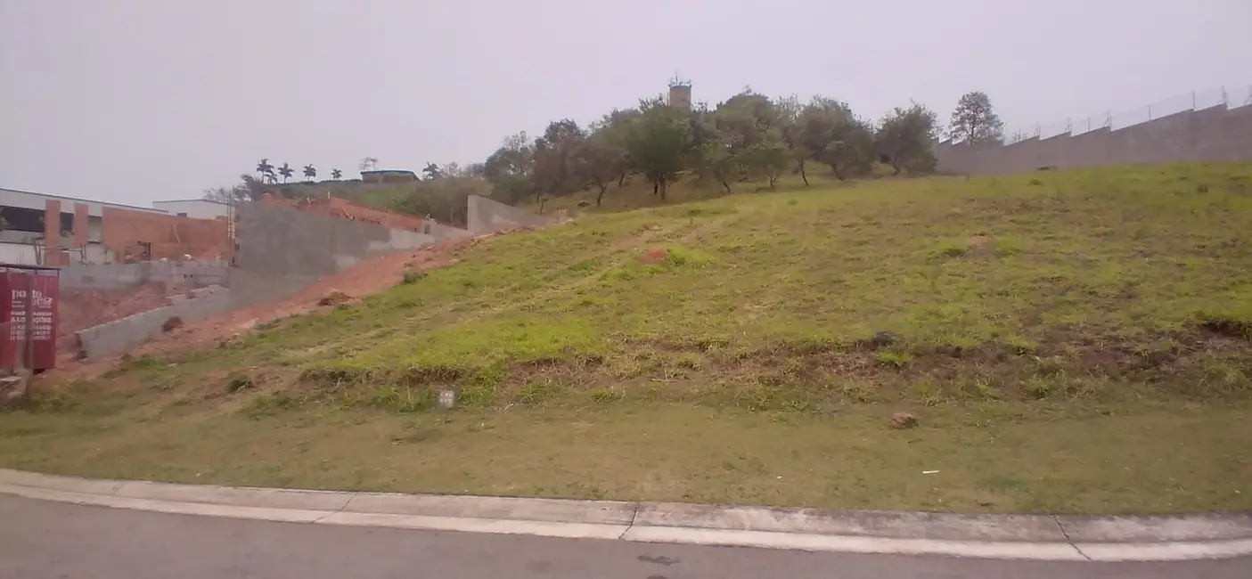 Foto 1 de Terreno / Lote à venda, 800m2 em Vinhedo - SP