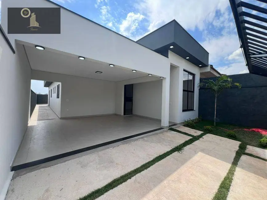 Foto 1 de Casa com 3 quartos à venda, 300m2 em Louveira - SP