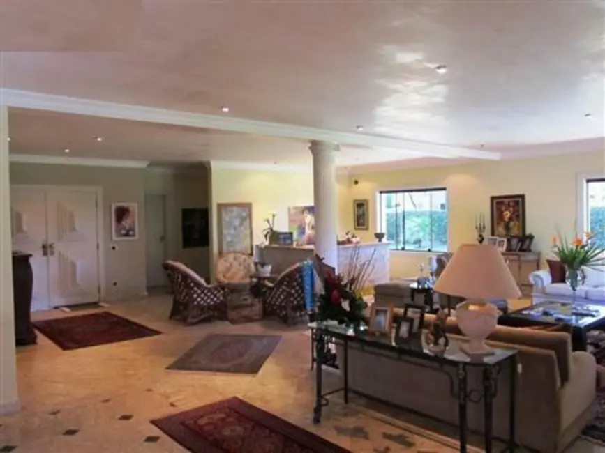 Casa de Condomínio com 4 quartos à venda, 2000m2 em Jardim dos Manacás, Valinhos - SP - imagem 5 Foto 5 de Casa de Condomínio com 4 quartos à venda, 2000m2 em Jardim dos Manacás, Valinhos - SP