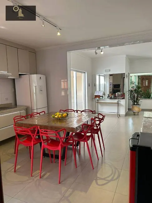 Foto 8 de Casa de Condomínio com 3 quartos à venda, 450m2 em Louveira - SP