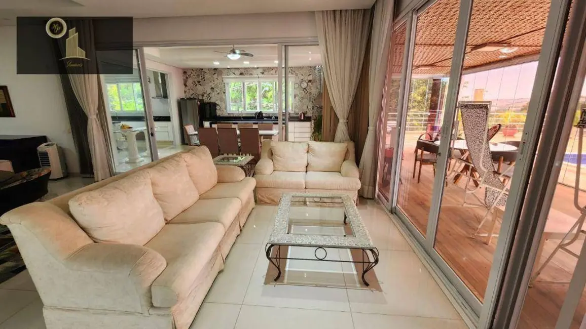 Foto 6 de Casa de Condomínio com 3 quartos à venda, 1028m2 em Marambaia, Vinhedo - SP