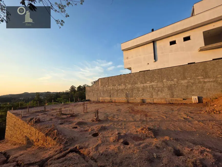 Foto 1 de Terreno / Lote à venda, 480m2 em Louveira - SP