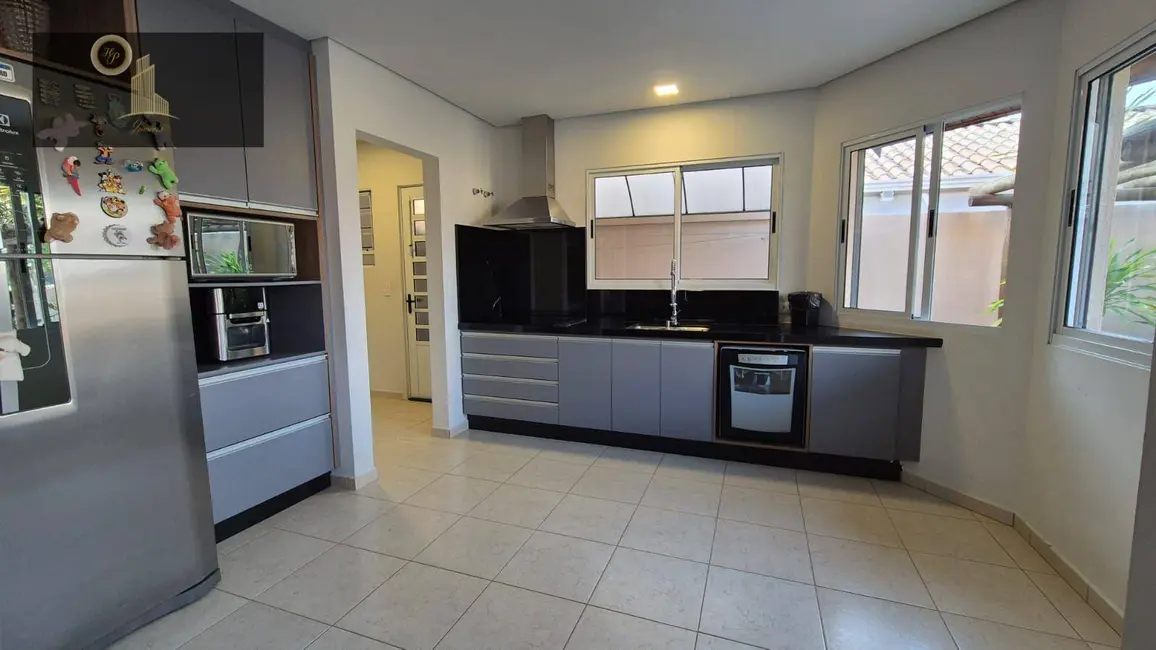 Casa de Condomínio com 3 quartos para alugar, 376m2 em Bosque, Vinhedo - SP - imagem 9 Foto 9 de Casa de Condomínio com 3 quartos para alugar, 376m2 em Bosque, Vinhedo - SP